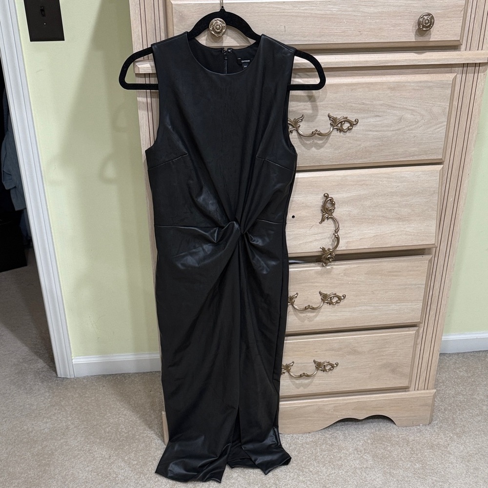Express Black Midi Dress with Twist Detail
